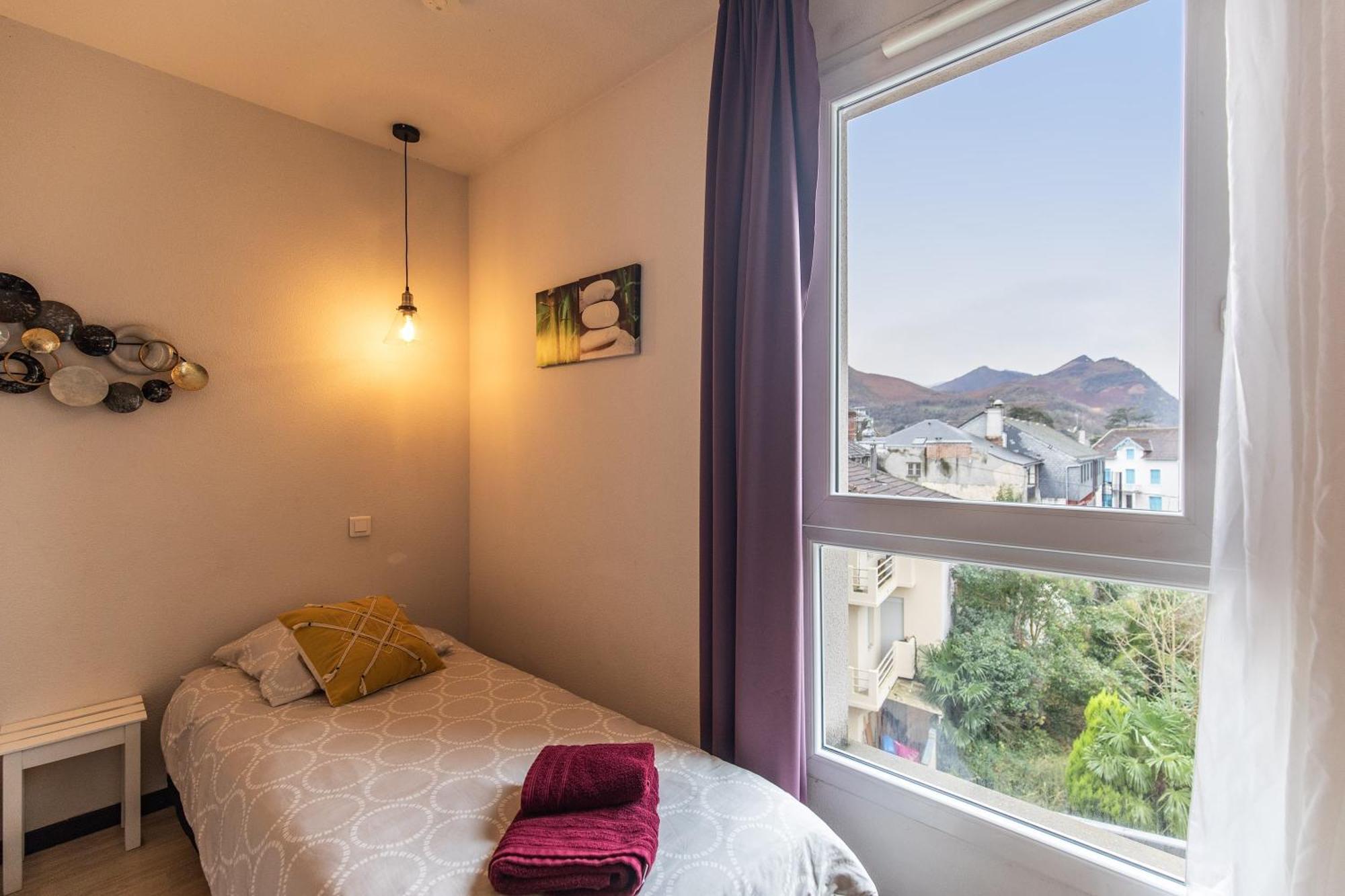 Tithome 1 - Gare, Centre Ville, Vue Montagne Et Chateau Lourdes Buitenkant foto